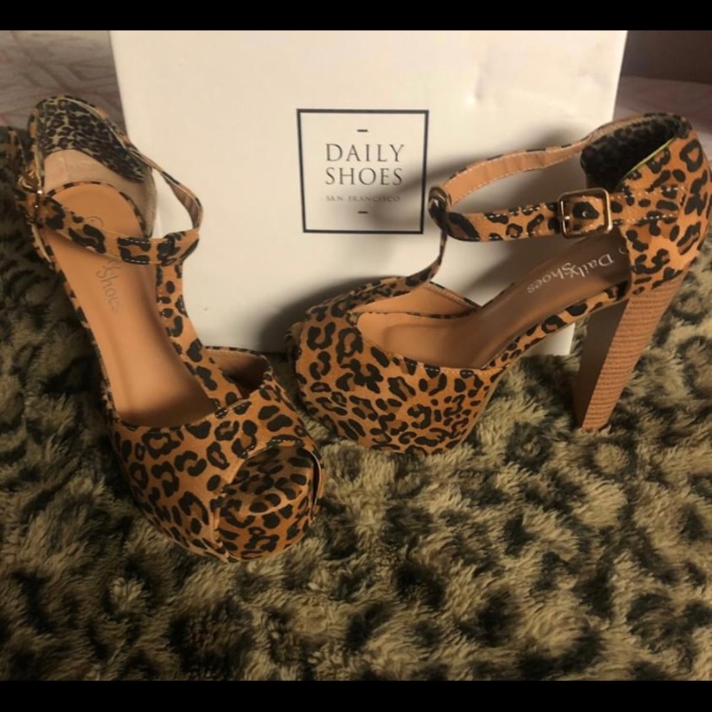 Leopard Print Heels Size 7